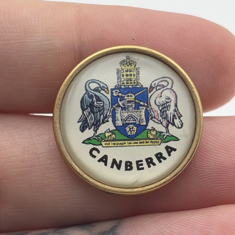 Vintage Canberra Australia Capital Coat Of Arms Lapel Hat Pin